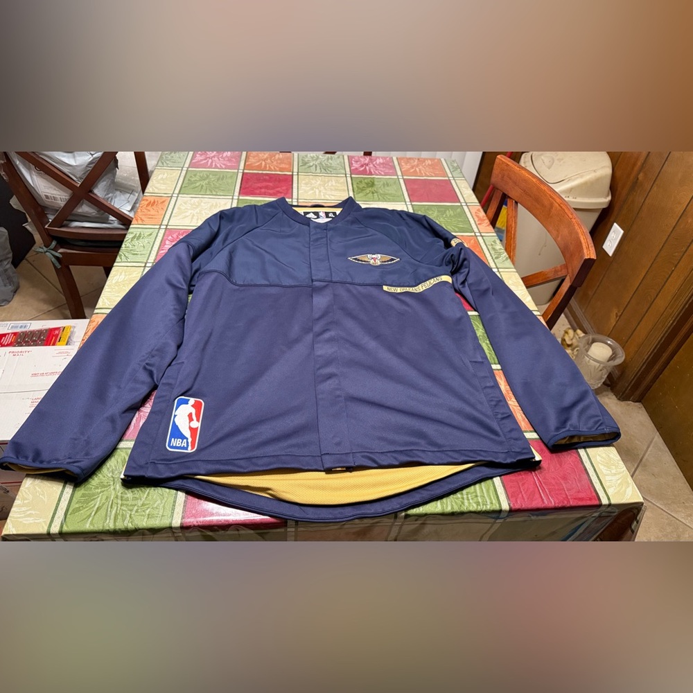 RARE Team Issued NBA Adidas New Orleans Nola Pelicans Jacket XL Extra Large